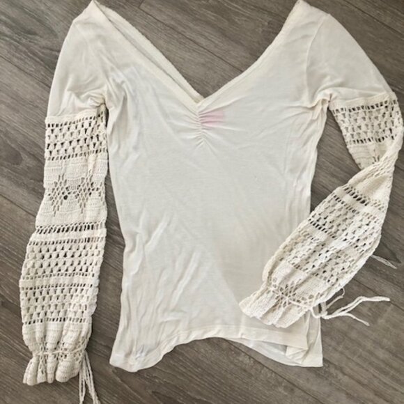 BCBG Girls Ivory Boho Eyelet Crochet Sleeve Top – Size S - Picture 1 of 5